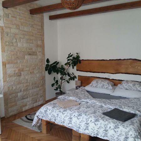 Apartmani Stonewood Zagreb Ngoại thất bức ảnh