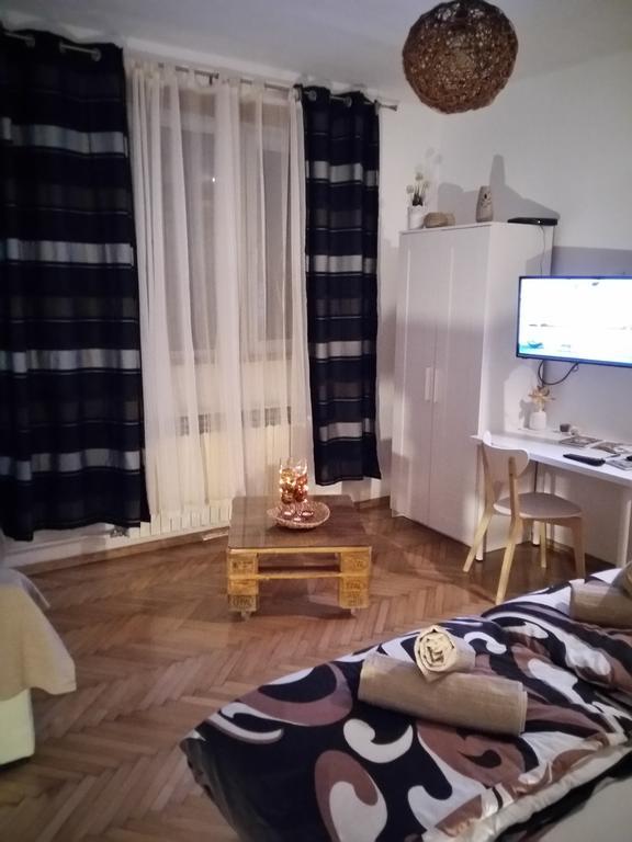 Apartmani Stonewood Zagreb Ngoại thất bức ảnh