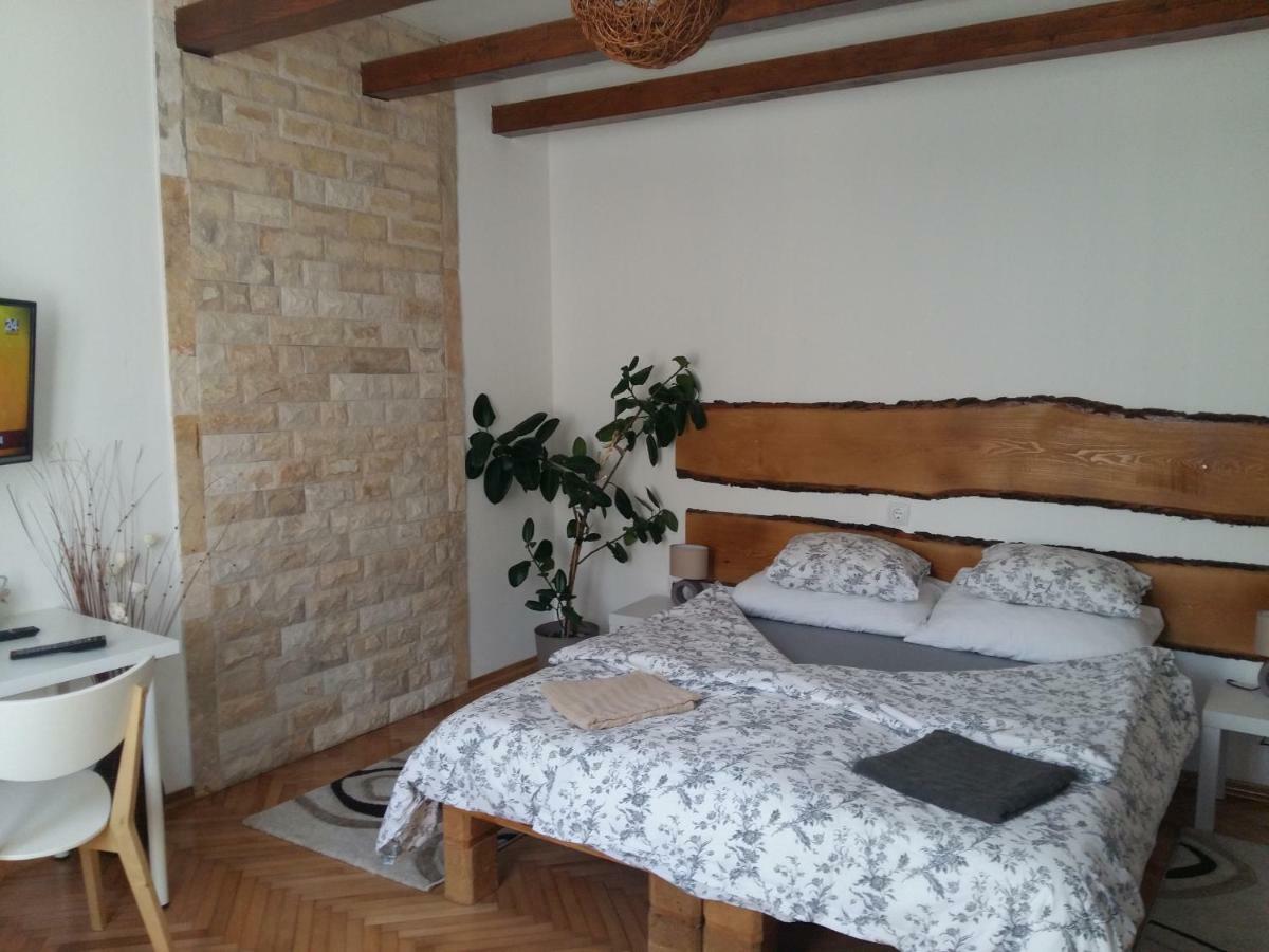 Apartmani Stonewood Zagreb Ngoại thất bức ảnh